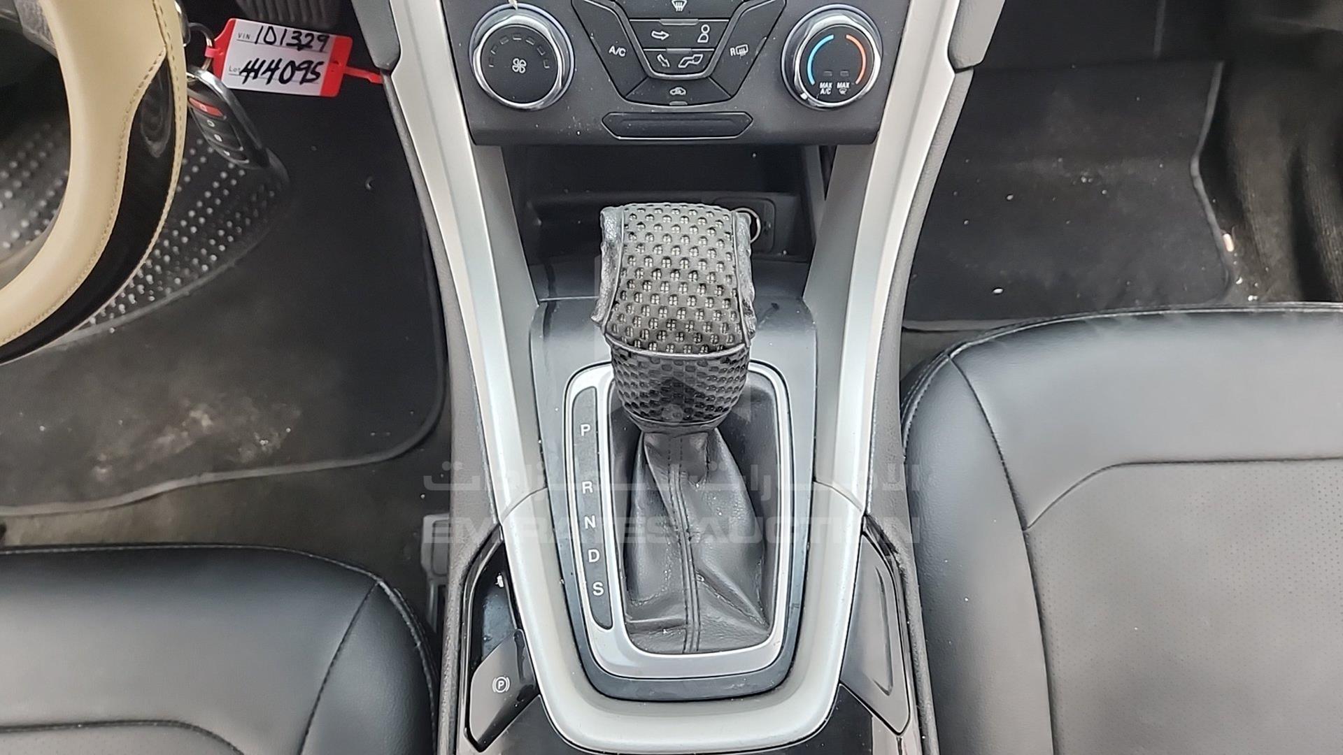 2015 FORD FUSION VIN: 3FA6P0H75FR101329