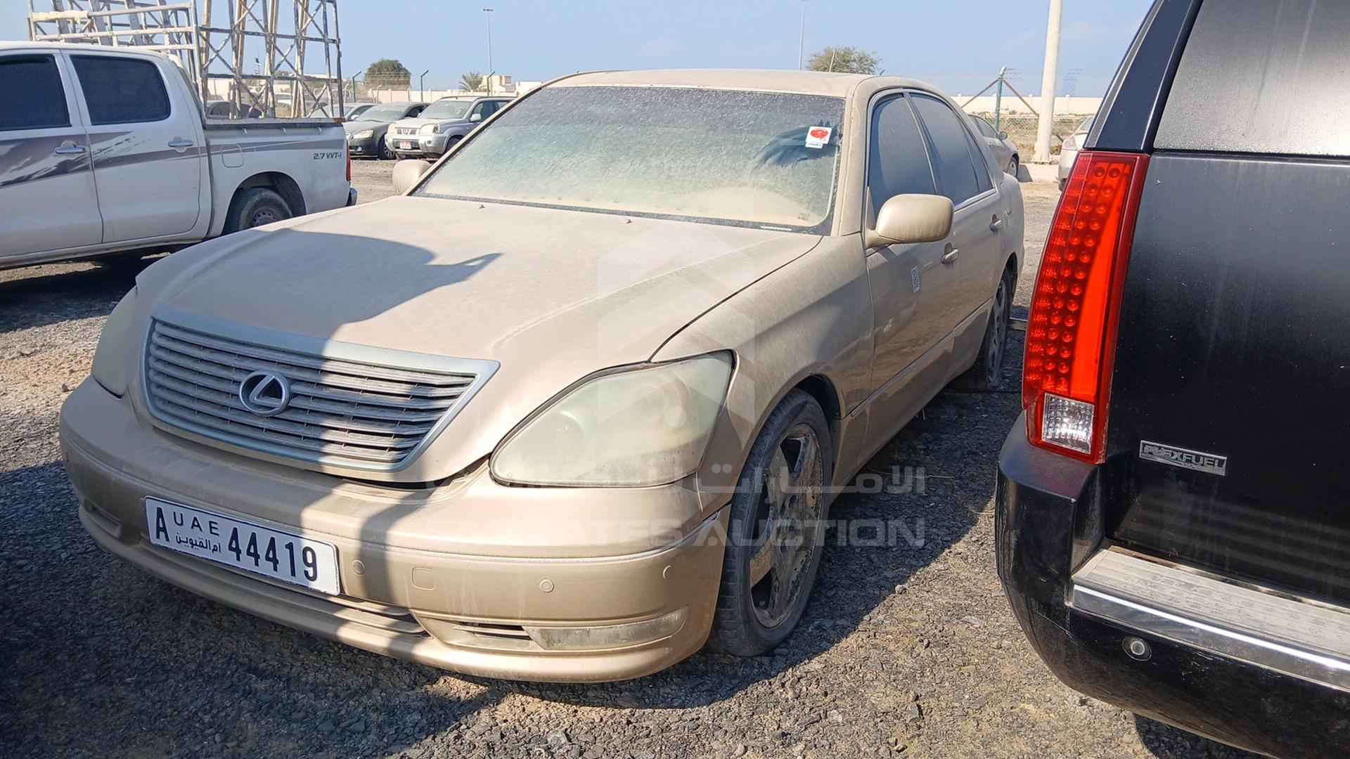 2001 LEXUS LS 430 VIN: JTHBN30F110047666