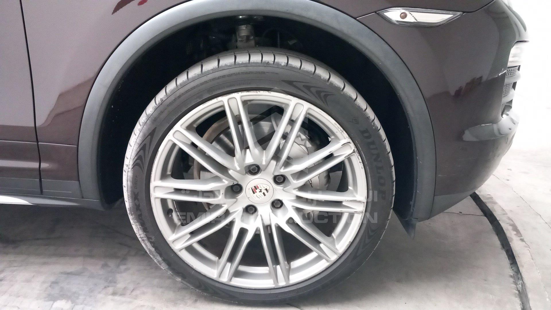 2014 PORSCHE CAYENNE VIN: WP1ZZZ92ZELA56182