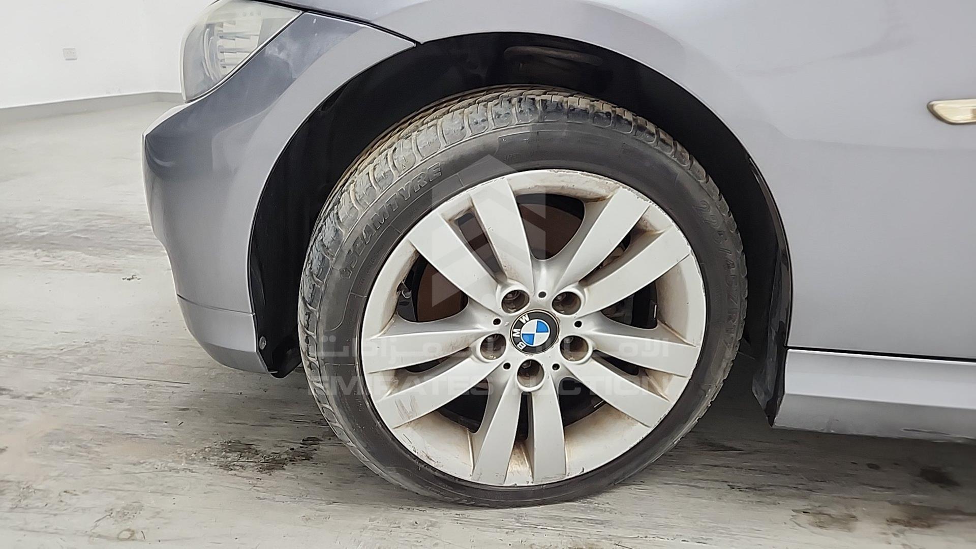 2009 BMW 325 VIN: WBAPH11019A167760