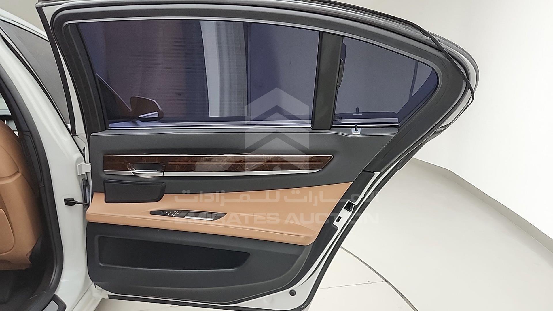 2013 BMW 750LI VIN: WBAYE8105DDD87712