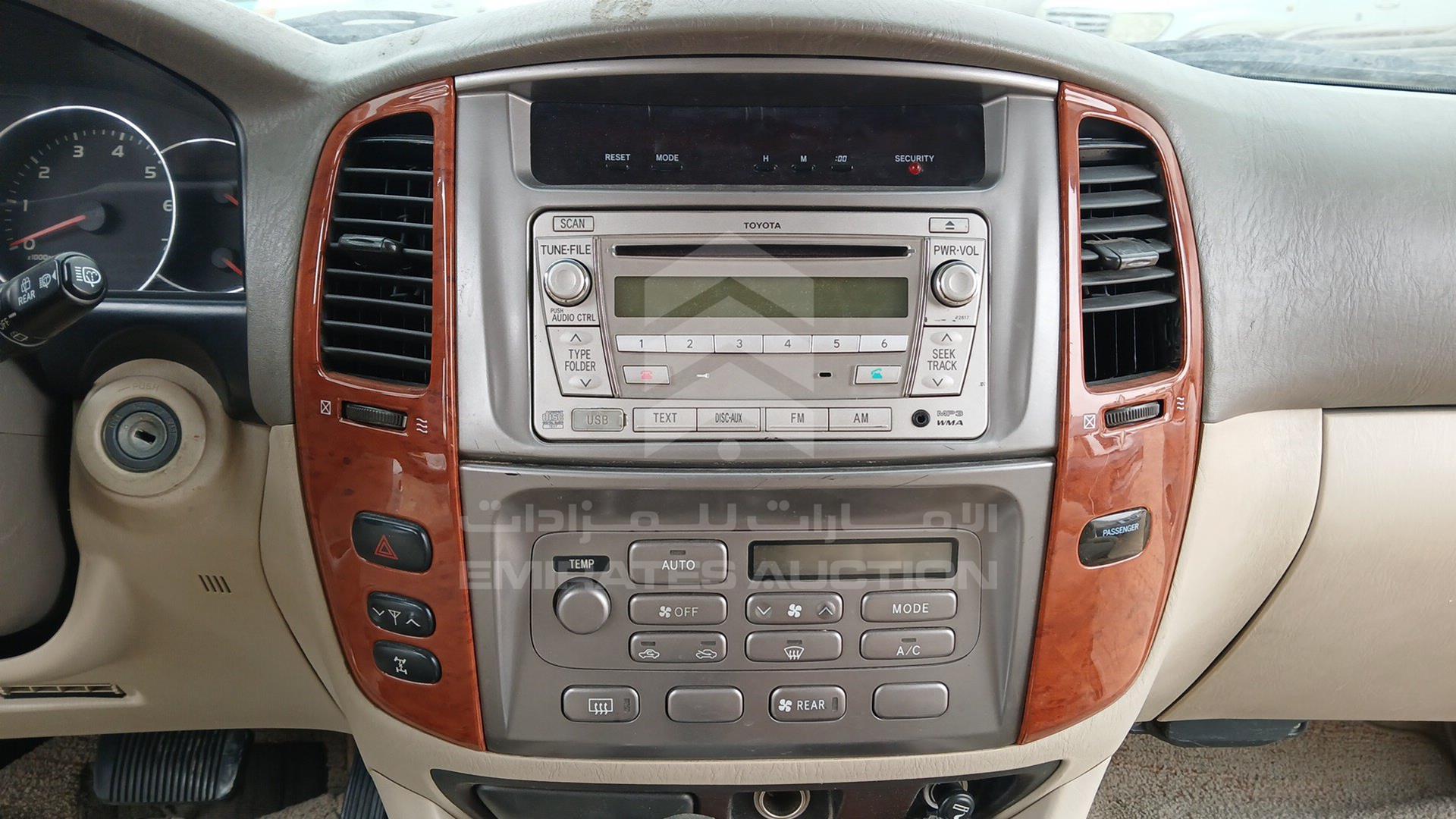 2004 TOYOTA LAND CRUISER VIN: JTEHT05J942060151