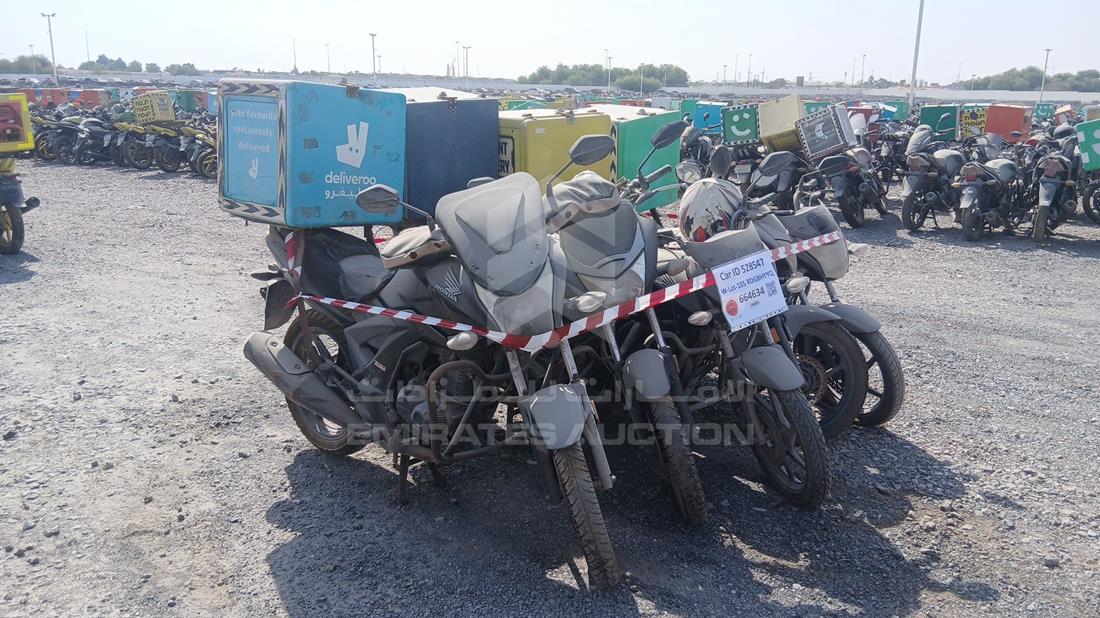 5 Motorbikes — Front Right Angle — Photo 8