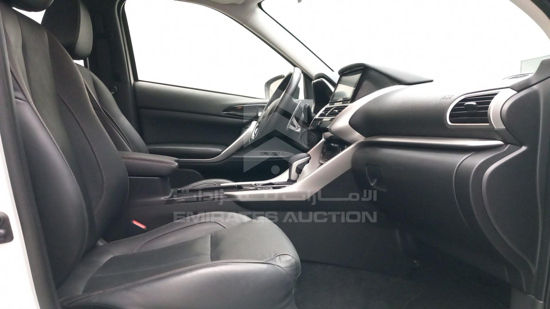 2019 MITSUBISHI ECLIPSE VIN: JE4LS5147KZ700236