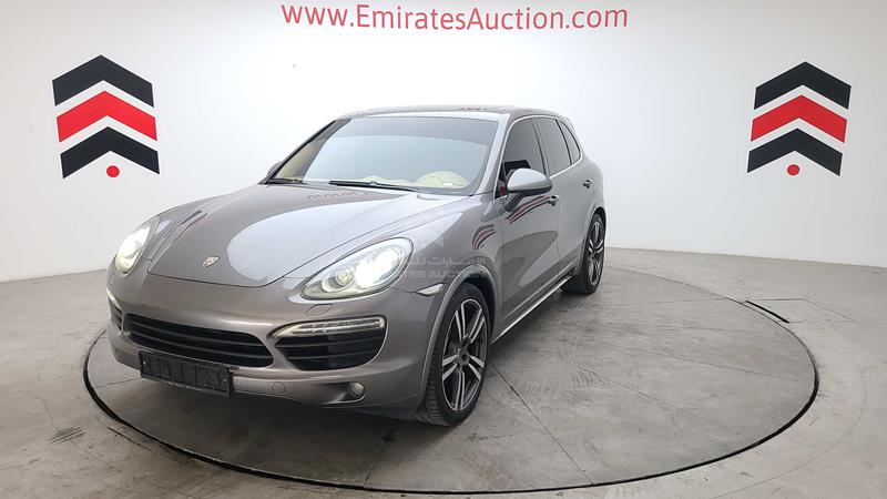 WP1ZZZ92ZDLA83531 2013 Porsche Cayenne S photo 4