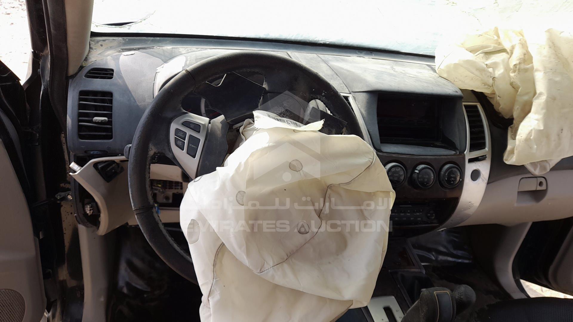 2011 MITSUBISHI PAJERO SPORT VIN: MMEMU71N9BF007857