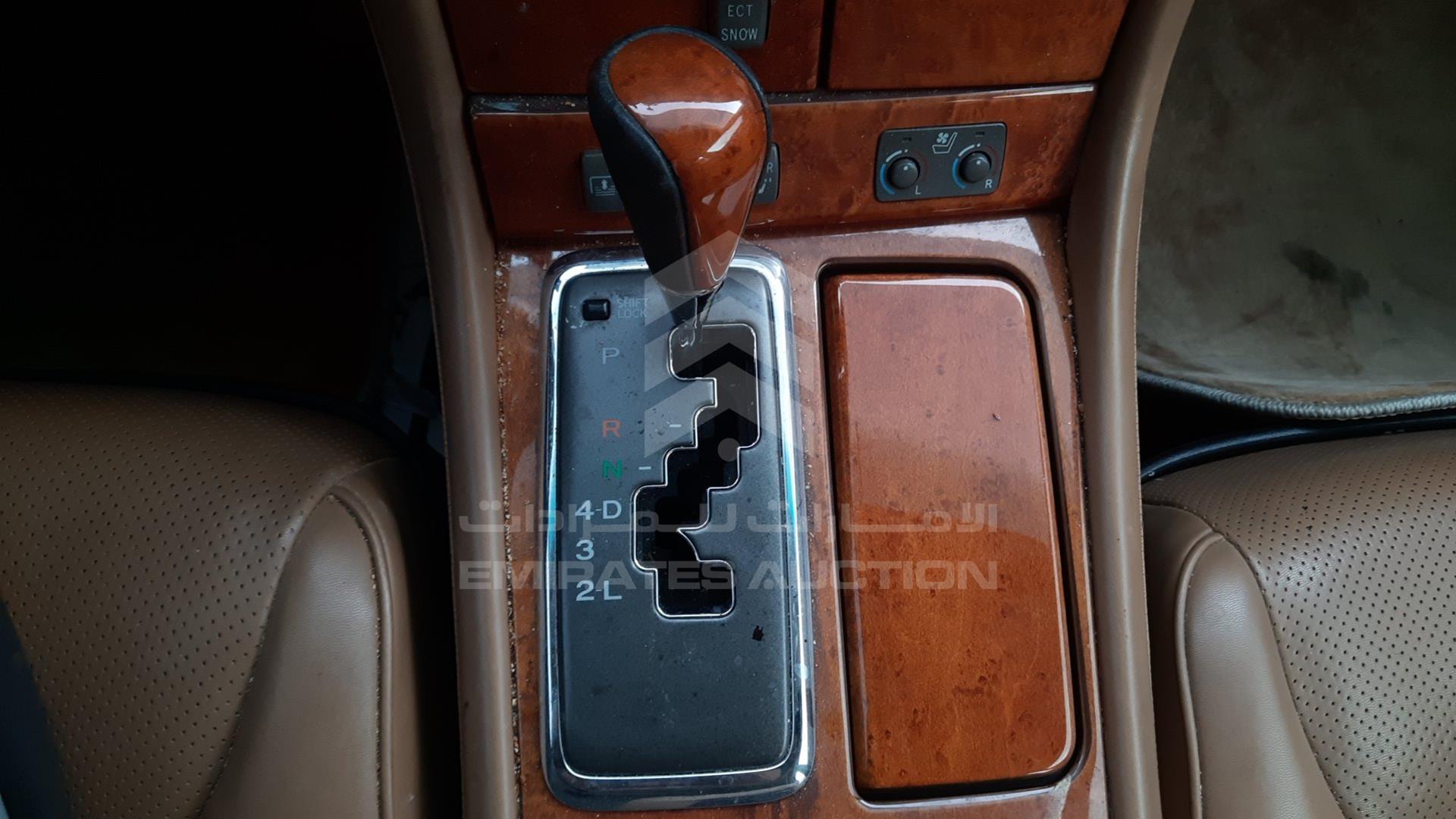 0 LEXUS LS 430 VIN: JTHBN30F600067684