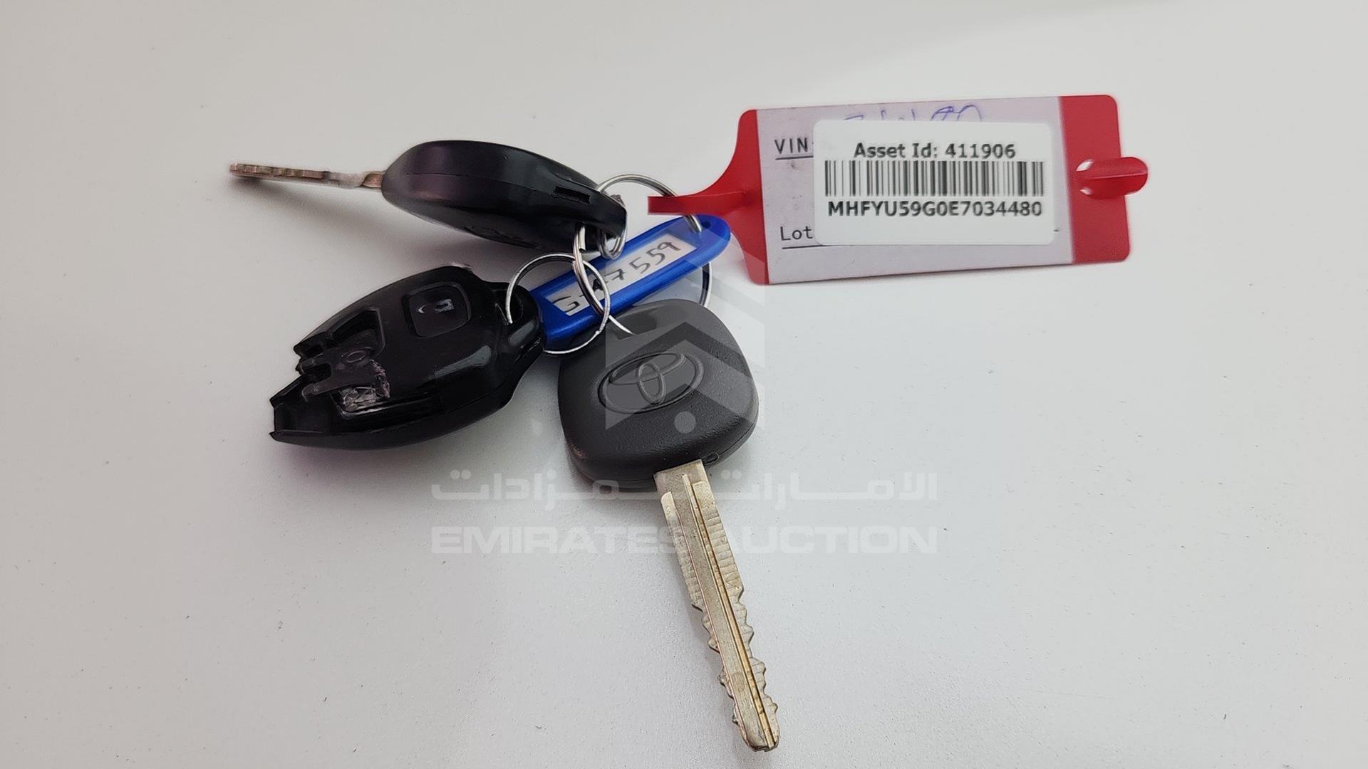 2014 TOYOTA FORTUNER VIN: MHFYU59G0E7034480