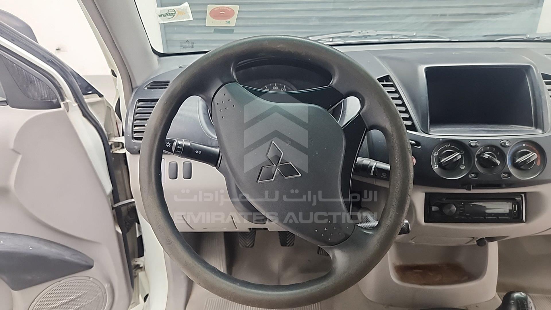 2013 MITSUBISHI L 200 VIN: MMBJNKA50DD023046