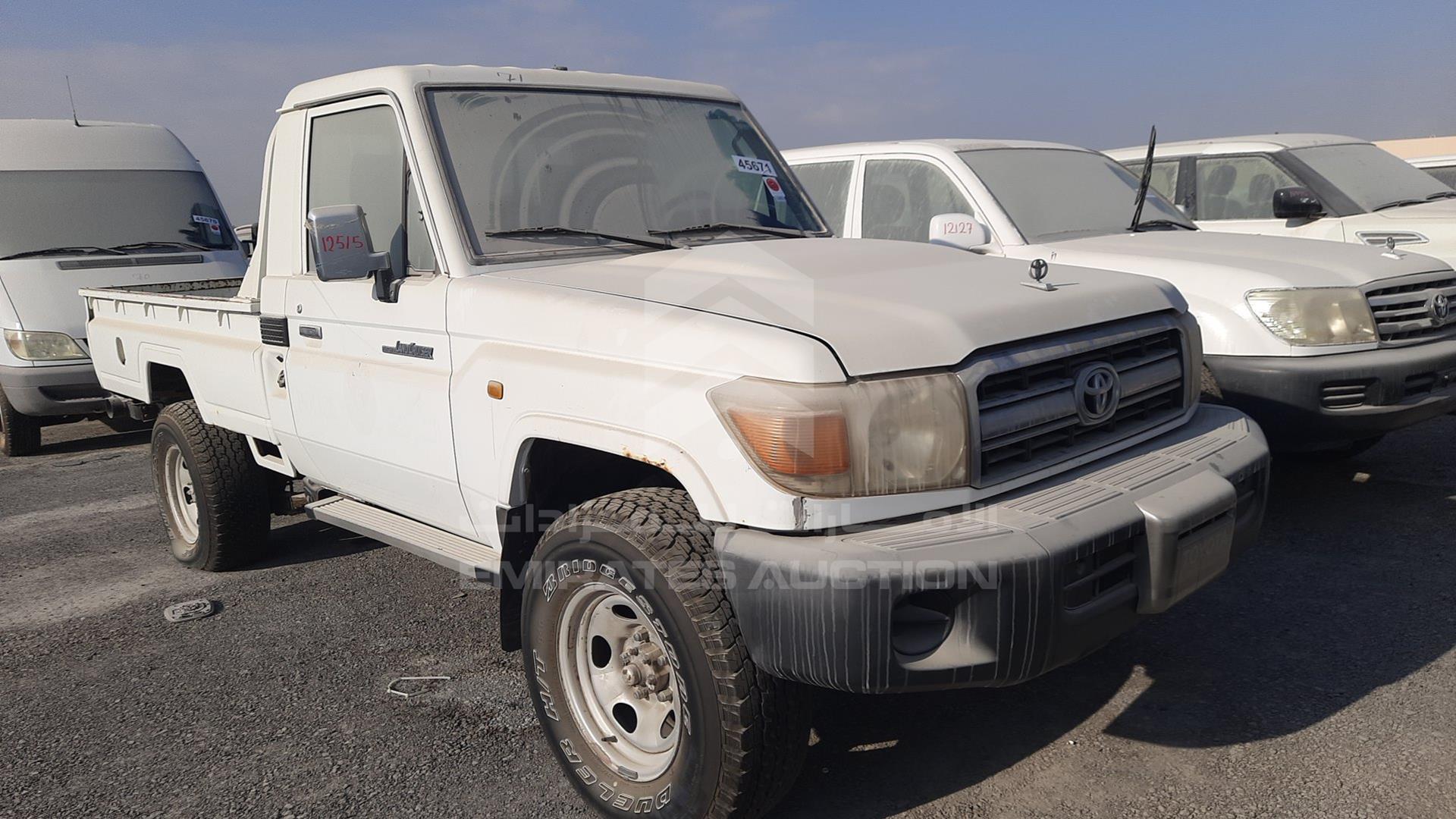 2008 TOYOTA LAND CRUISER PICKUP VIN: JTFLJ73J686045841