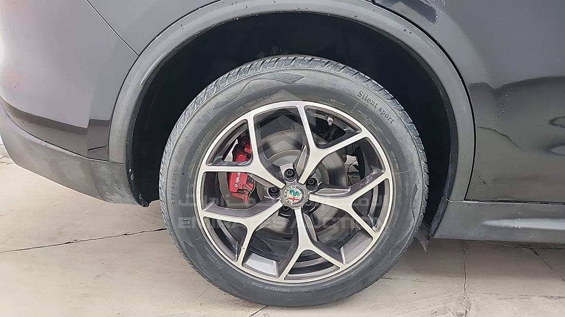 2019 Alfa Romeo Stelvio — Rear Right Tyre — Photo 36