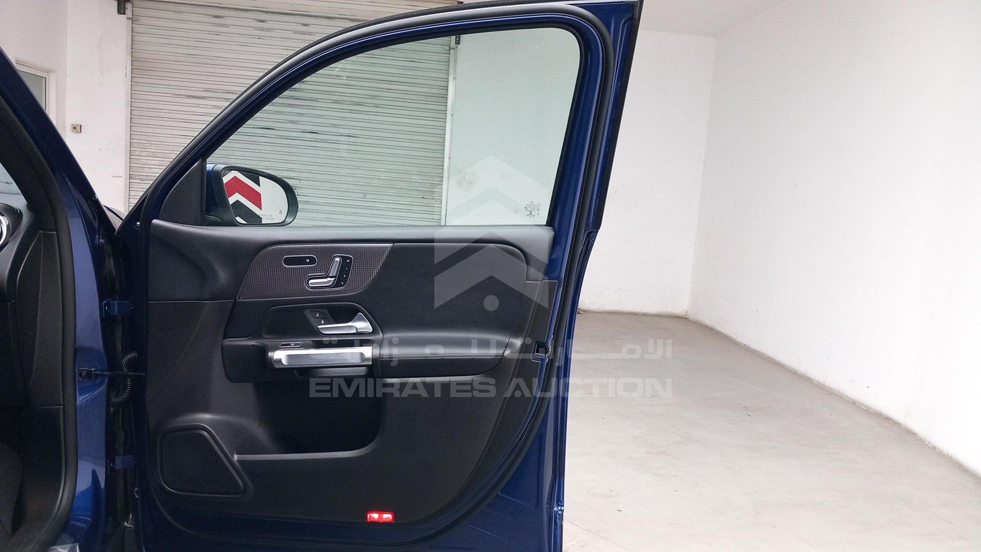 2020 MERCEDES GLB 250 VIN: W1N4M4HB5LW042371