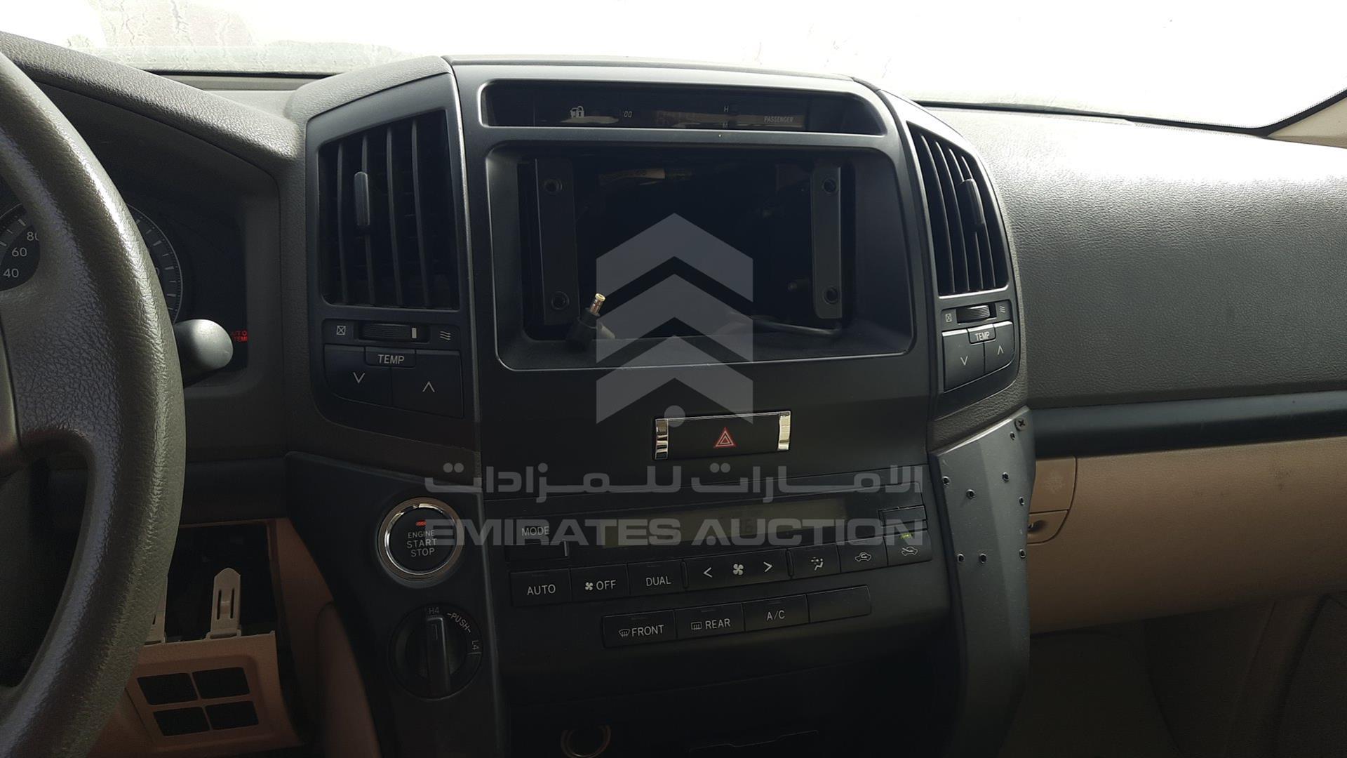 2013 TOYOTA LAND CRUISER VIN: JTMDU09J2D5072652