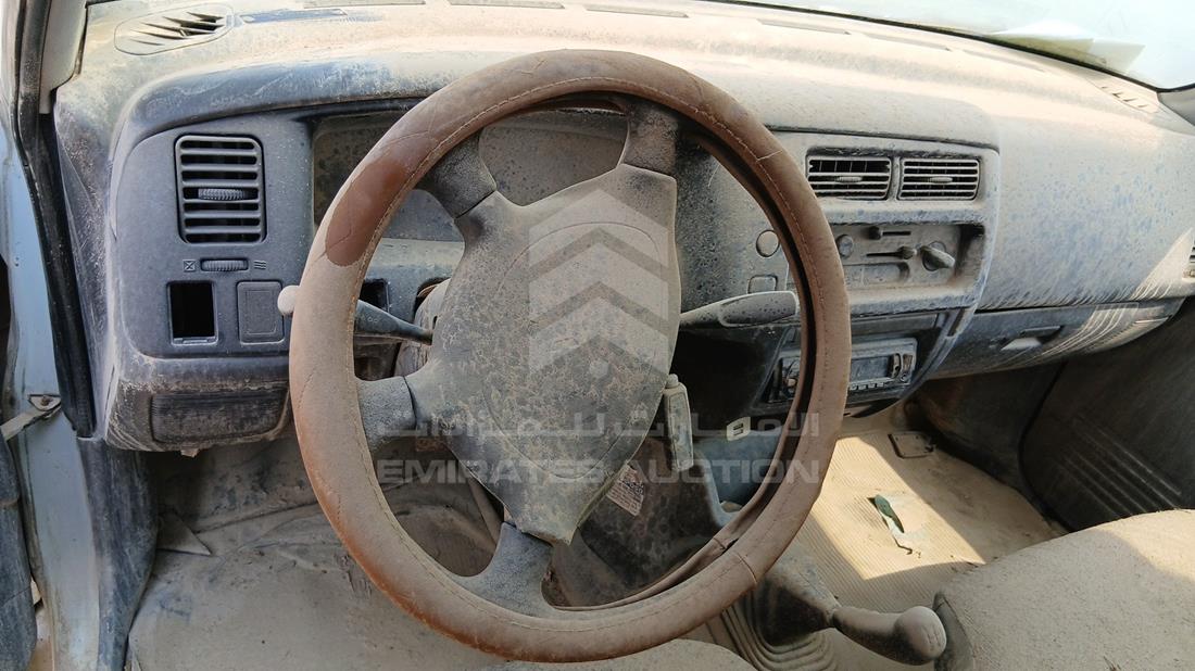 2005 Mitsubishi L 200 — Steering & Mounted Controls — Photo 12