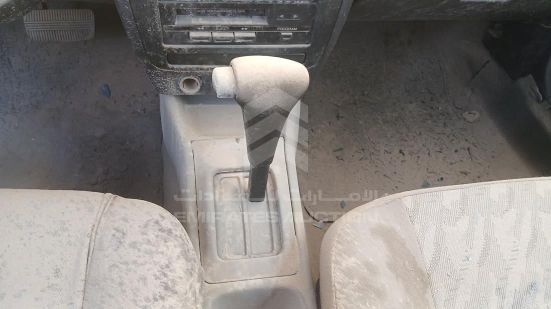 نيسان صني 1998 — زاوية ناقل الحركة — صورة 17