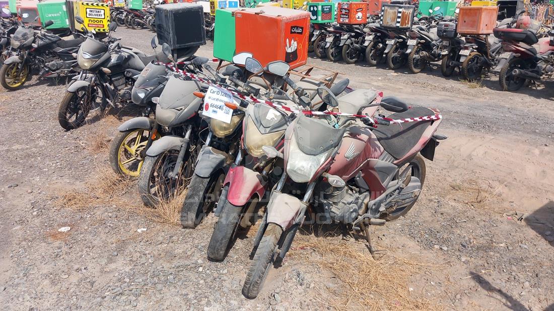 5 Motorbikes — Front Left Angle — Photo 7
