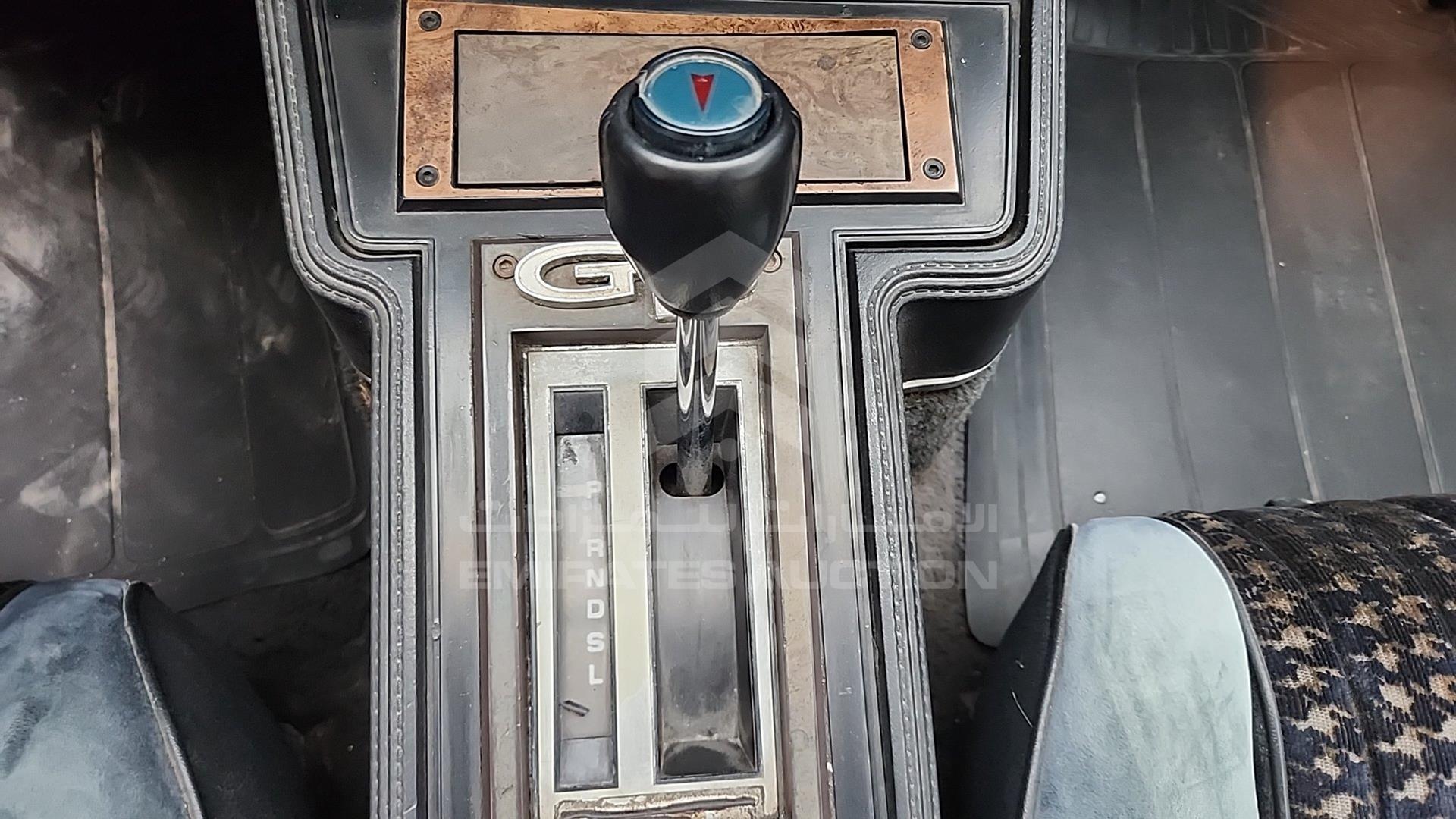 1979 PONTIAC GRAND PRIX VIN: 2K37Y92513443