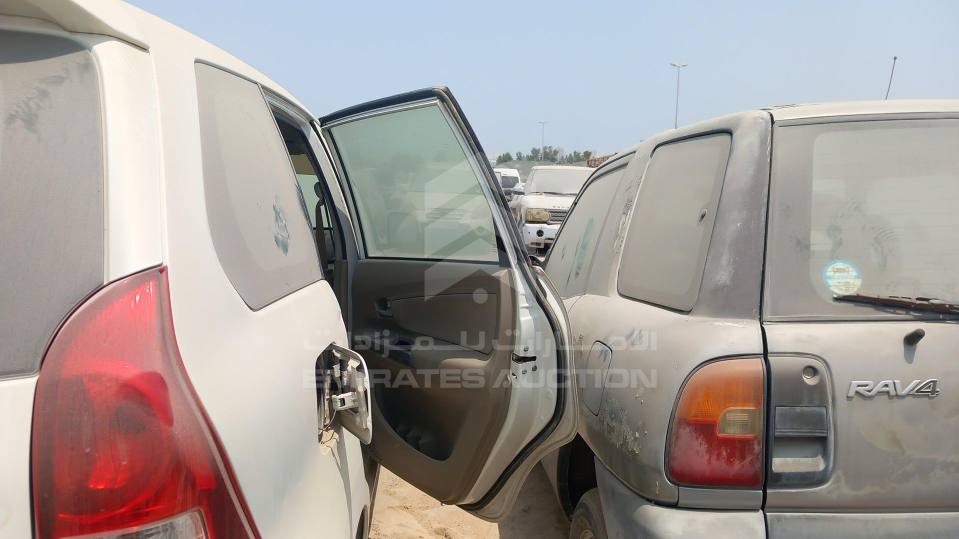 2015 TOYOTA AVANZA VIN: MHKMC13F4FK019359