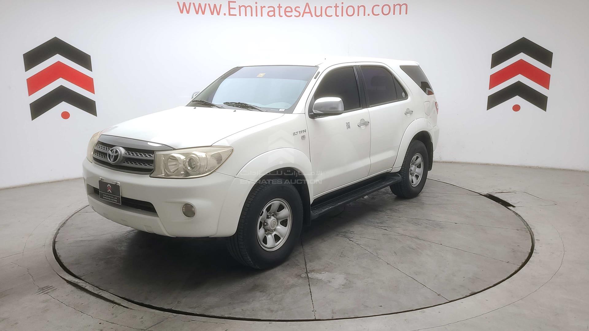 2011 TOYOTA FORTUNER VIN: MHFYX59G2B8018701