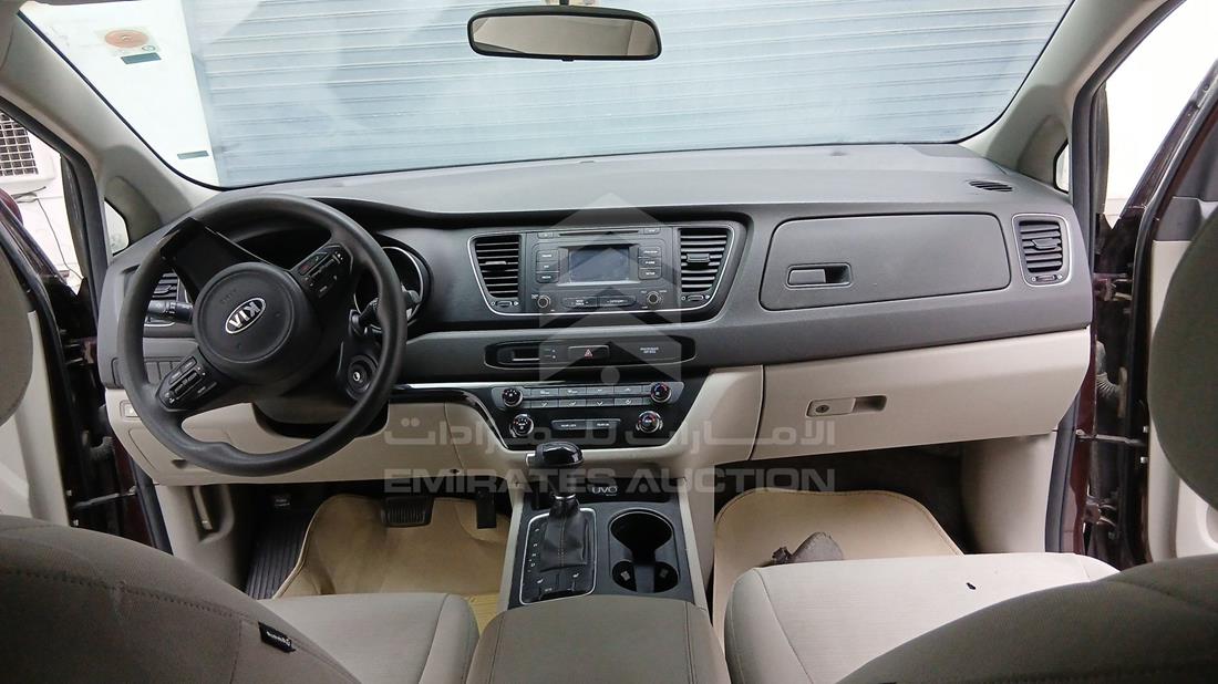 2015 Kia Sedona — Full Dashboard View — Photo 23