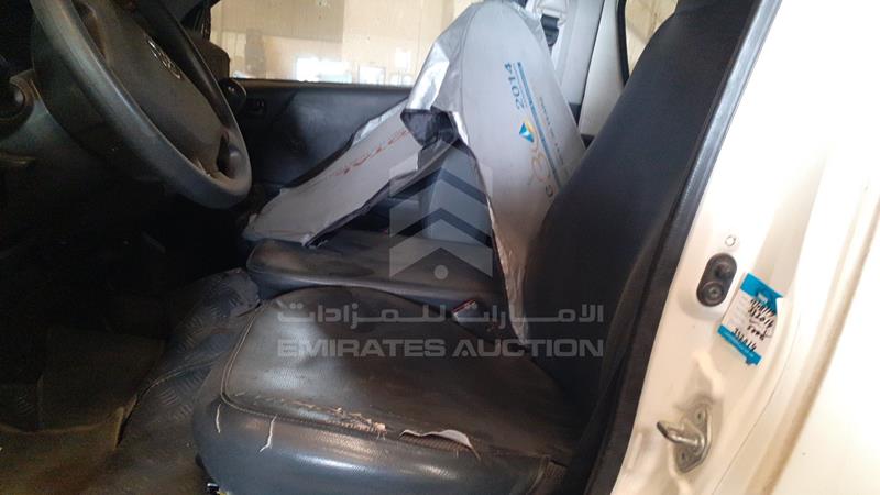 JTGJX02P1E0061717 Auction: EmiratesAuction Lot: 409501 JTGJX02P1E0061717 Toyota Hiace 2014 WHITE Photo 11