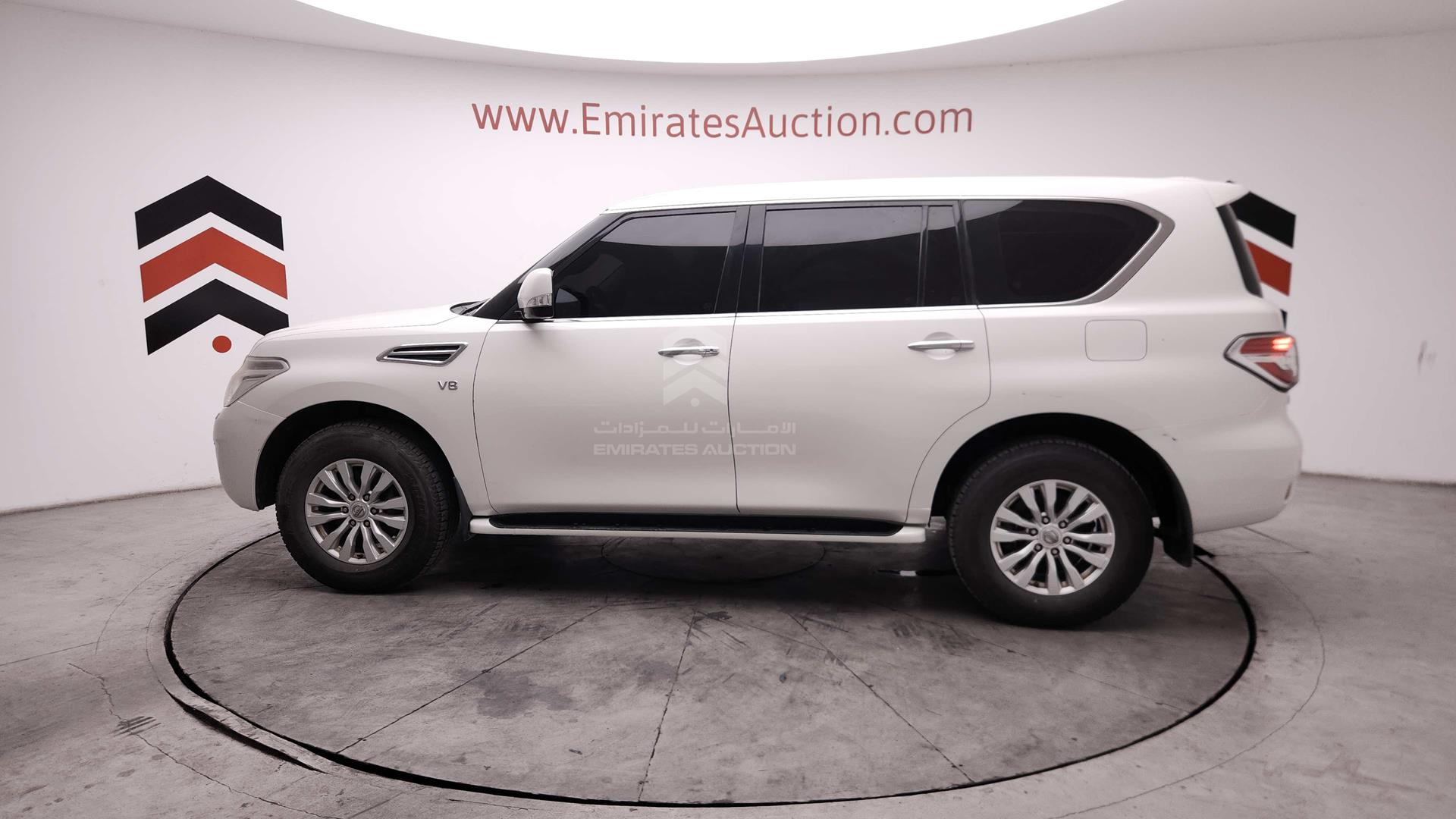 2017 NISSAN PATROL VIN: JN8AY2NY2H9306961