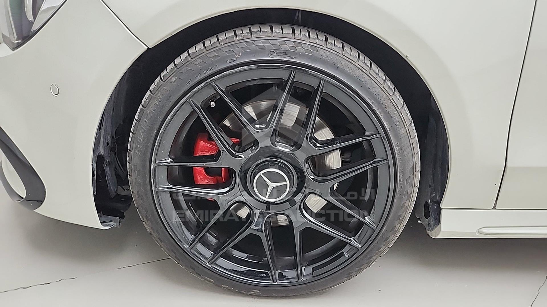 2018 MERCEDES CLA 250 VIN: WDDSJ4EB9JN561816