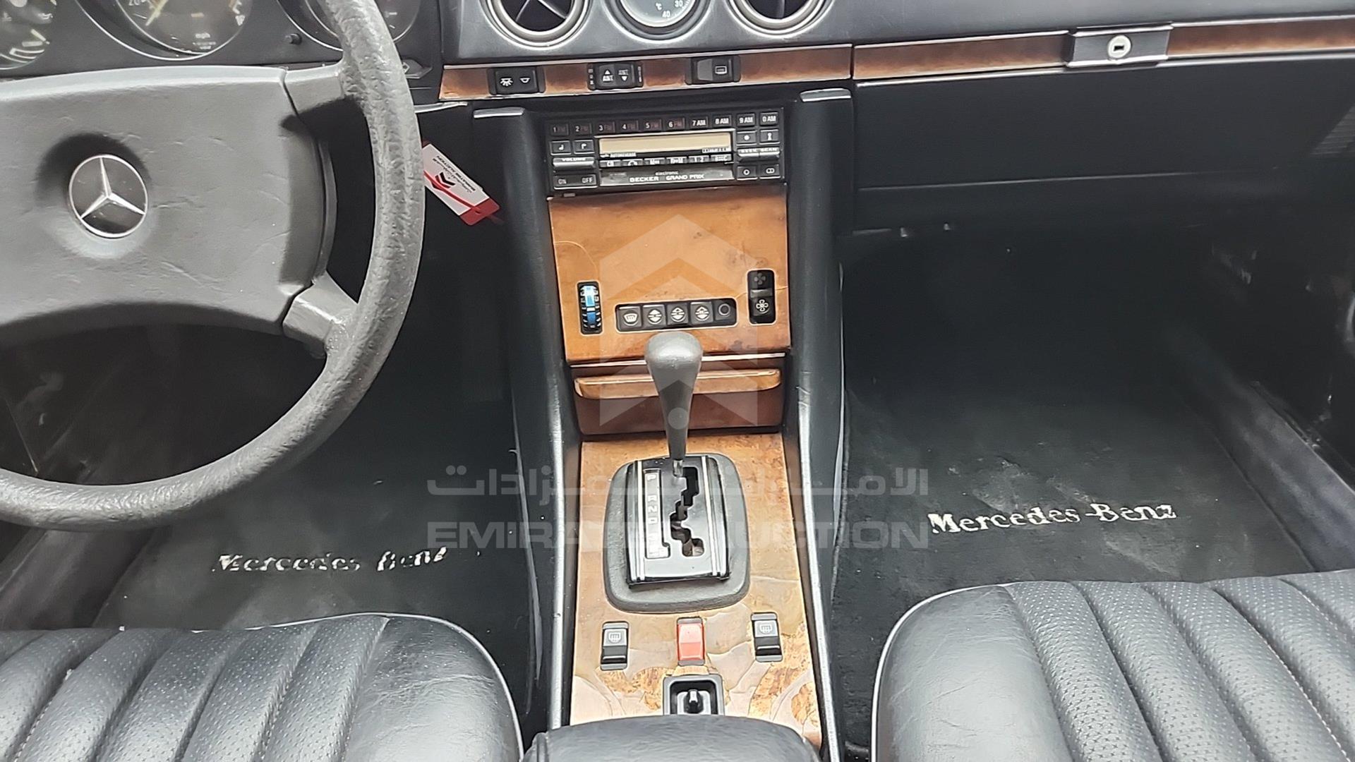 1984 MERCEDES SL 380 VIN: WDB1070451A002095