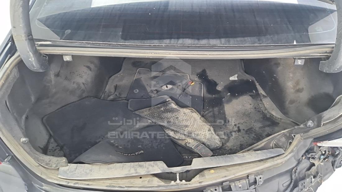 هيونداي سوناتا 2015 — زاوية صندوق السيارة — صورة 25