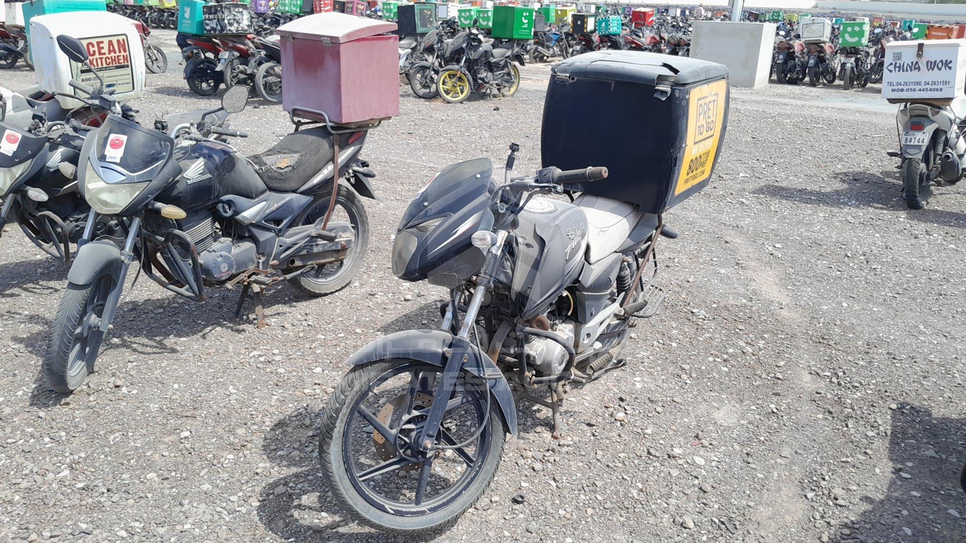 2015 BAJAJ PULSAR 150 VIN: MD2A11CZ9FWD40137