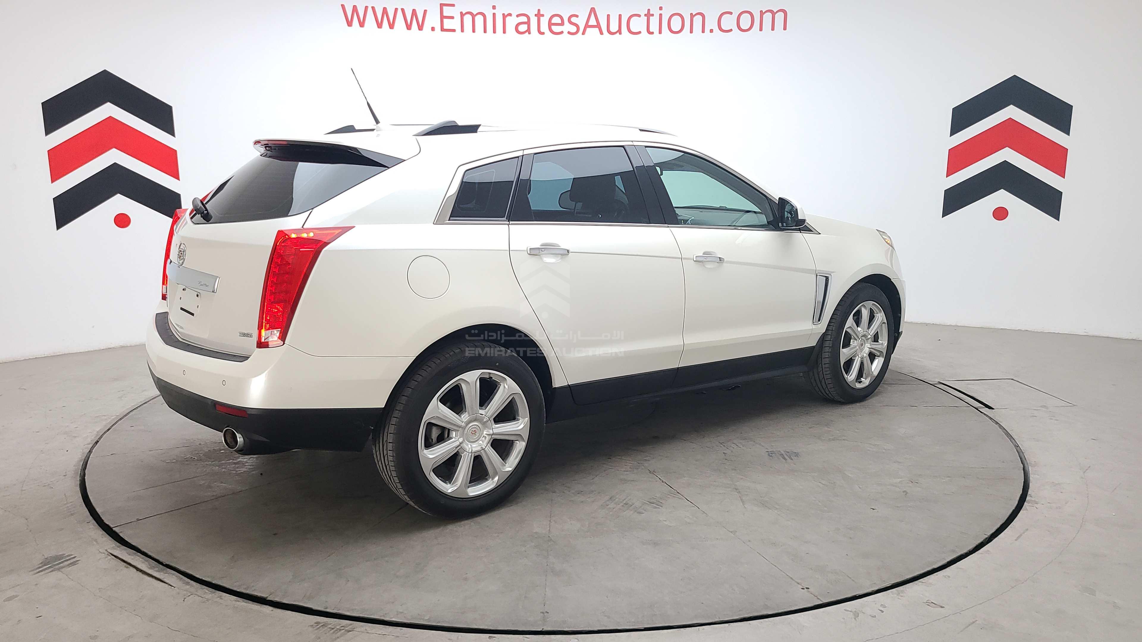 3GYFN9E32FS556311 - 2015 Cadillac SRX - #428187