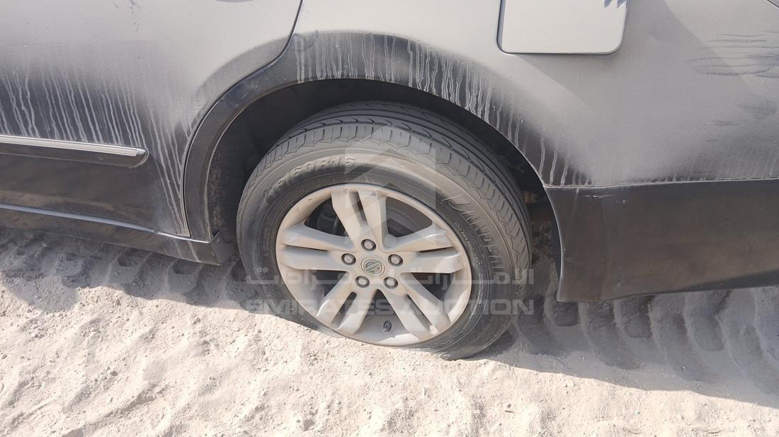 نيسان التيما 2008 — الإطار الخلفي الأيسر — صورة 31