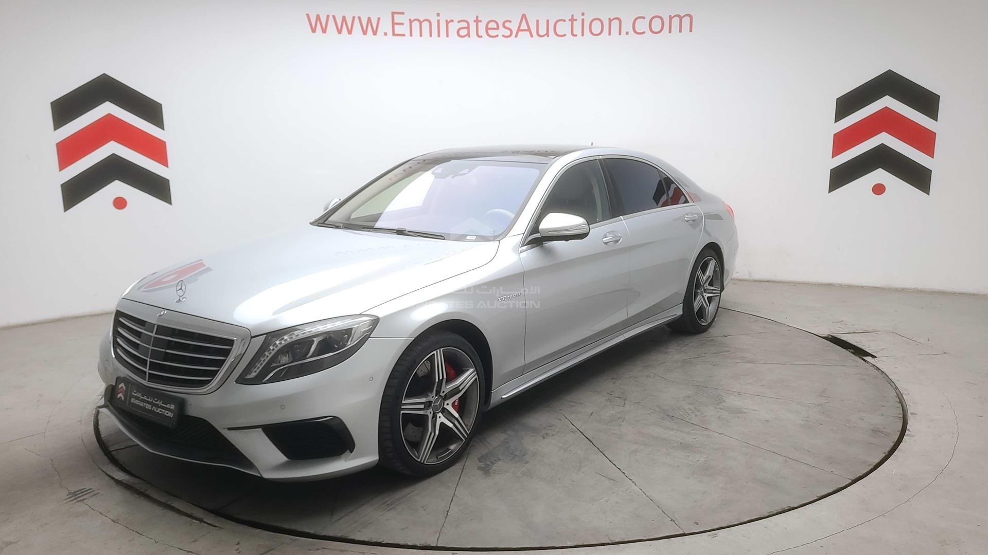 2015 MERCEDES S 63 AMG VIN: WDDUG7JB7FA074434