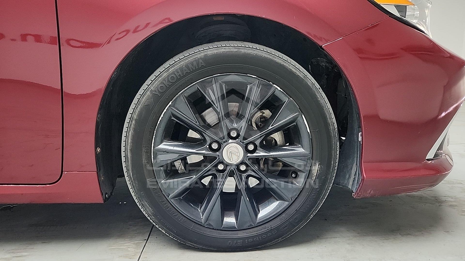 2014 LEXUS ES 300 VIN: JTHBW1GG2E2070075