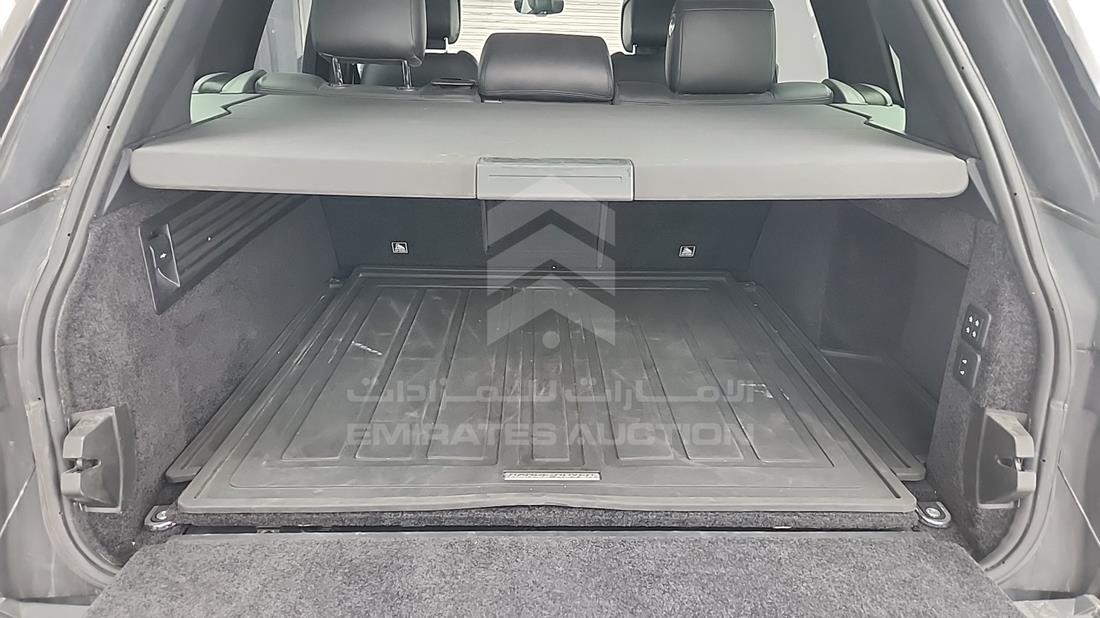 2020 Range Rover — Trunk Interior View — Photo 25