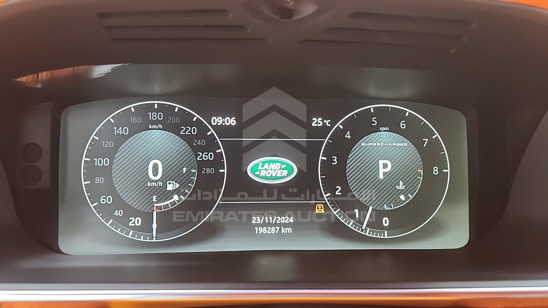 2017 RANGE ROVER VOGUE VIN: SALGV5FE4HA357017