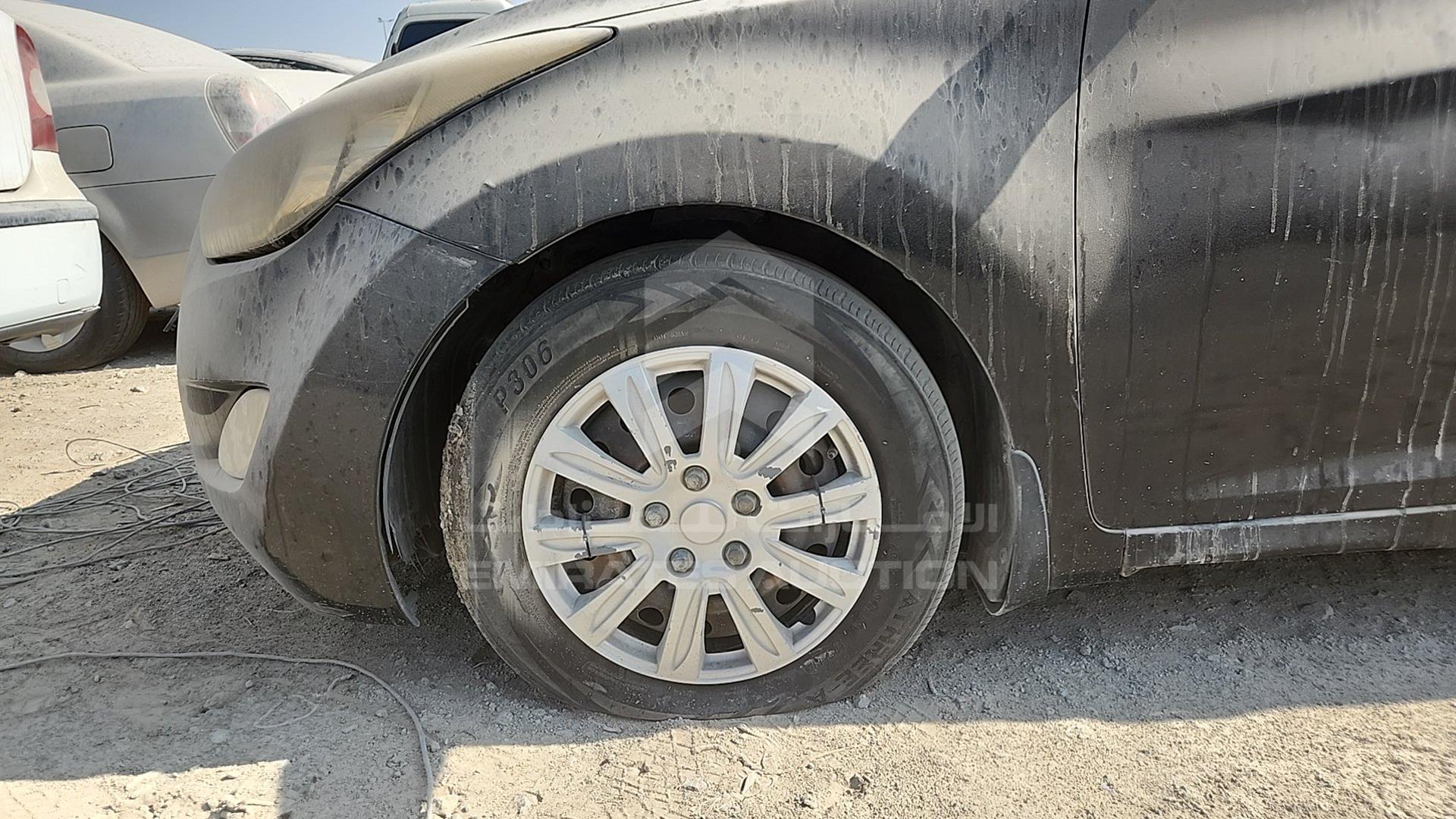 2012 HYUNDAI ELANTRA VIN: KMHDG41E1CU391375