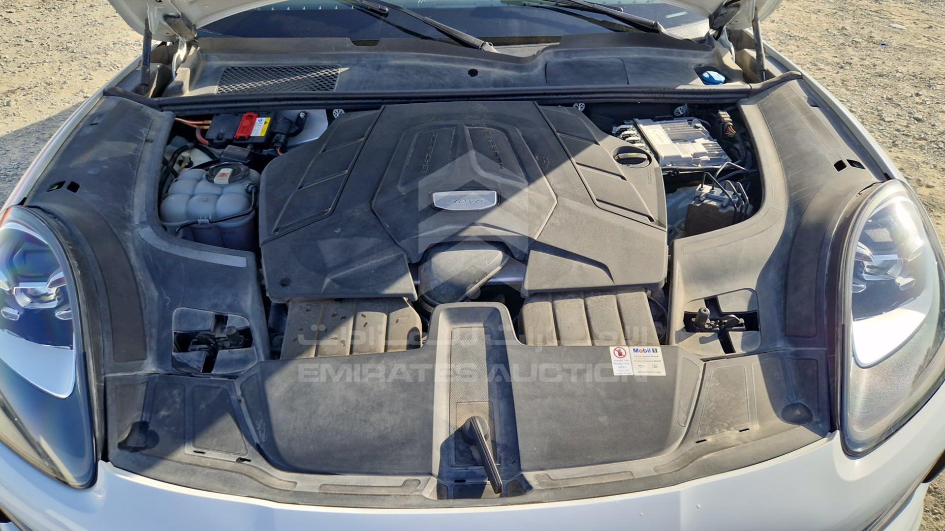 2020 PORSCHE CAYENNE VIN: WP1BA2AY8LDA48217