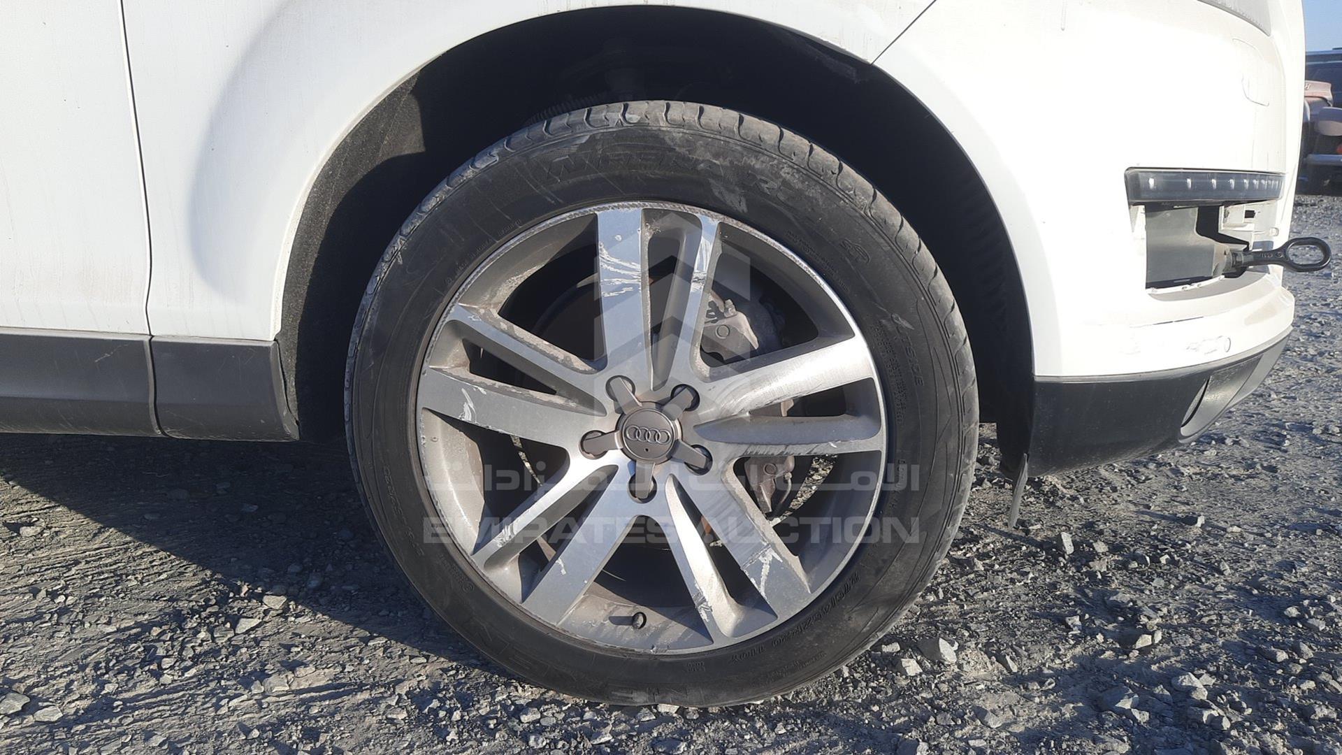 2011 AUDI Q7 VIN: WAUAGD4LXBD002021