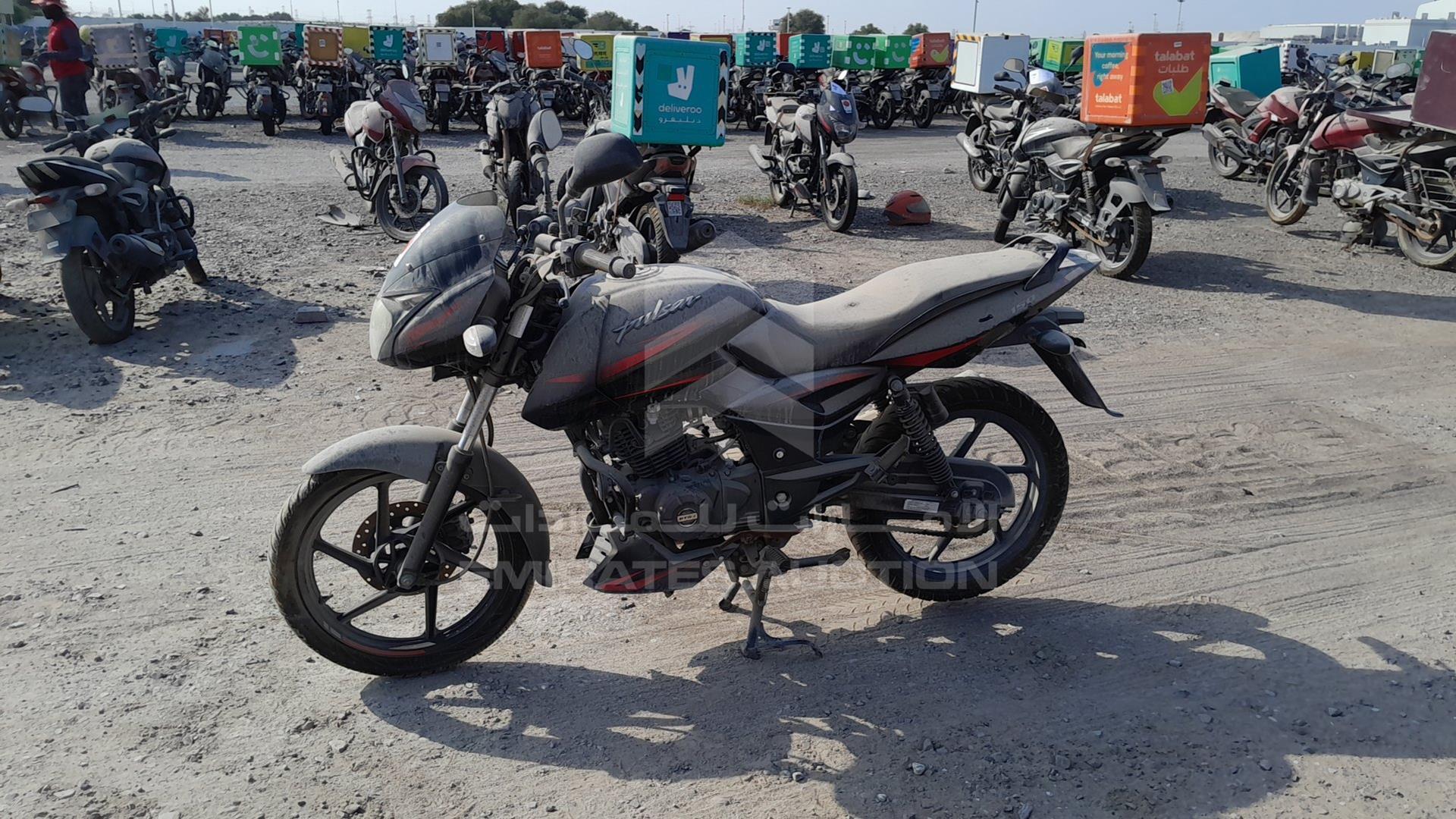0 BAJAJ PULSAR VIN: MD2A11CX4LCE59290