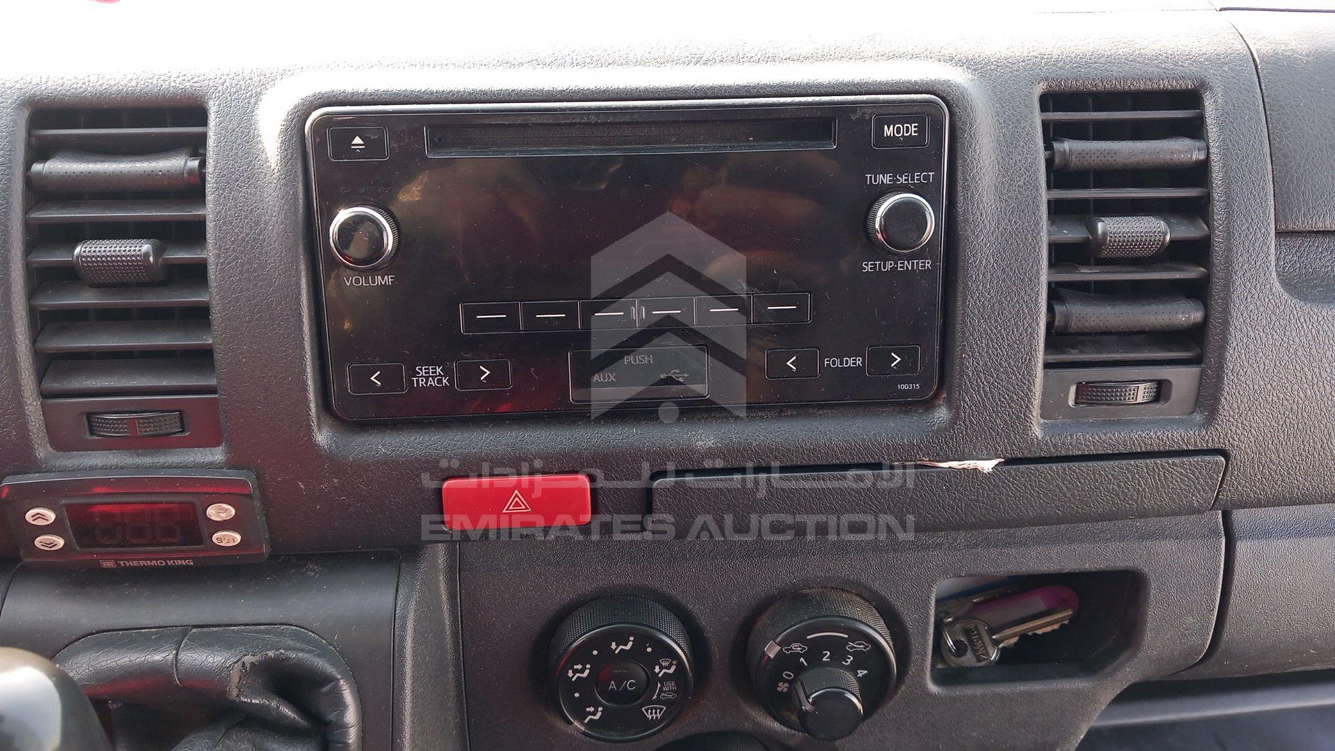 2015 TOYOTA HIACE VIN: JTFHX02P6F0095463