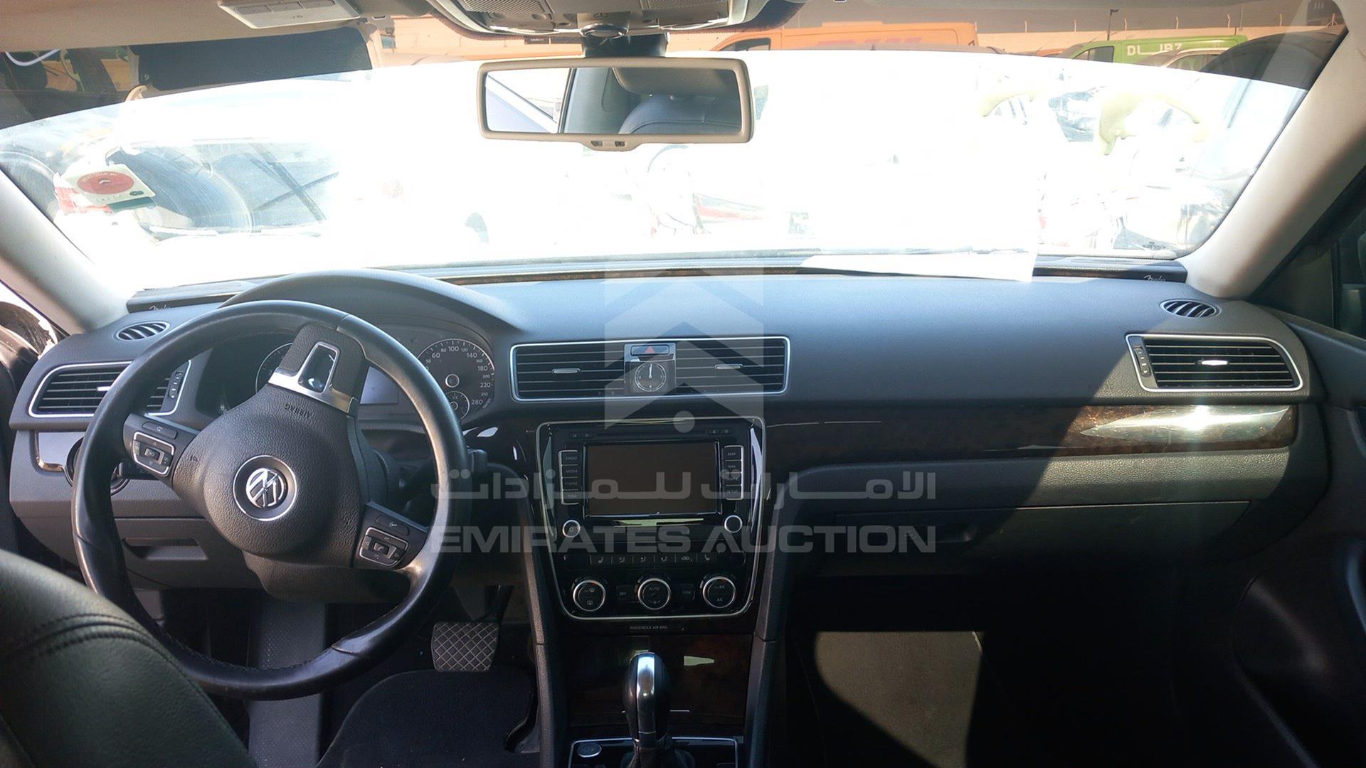 2015 VOLKSWAGEN PASSAT VIN: WVWCR7A37FC001349