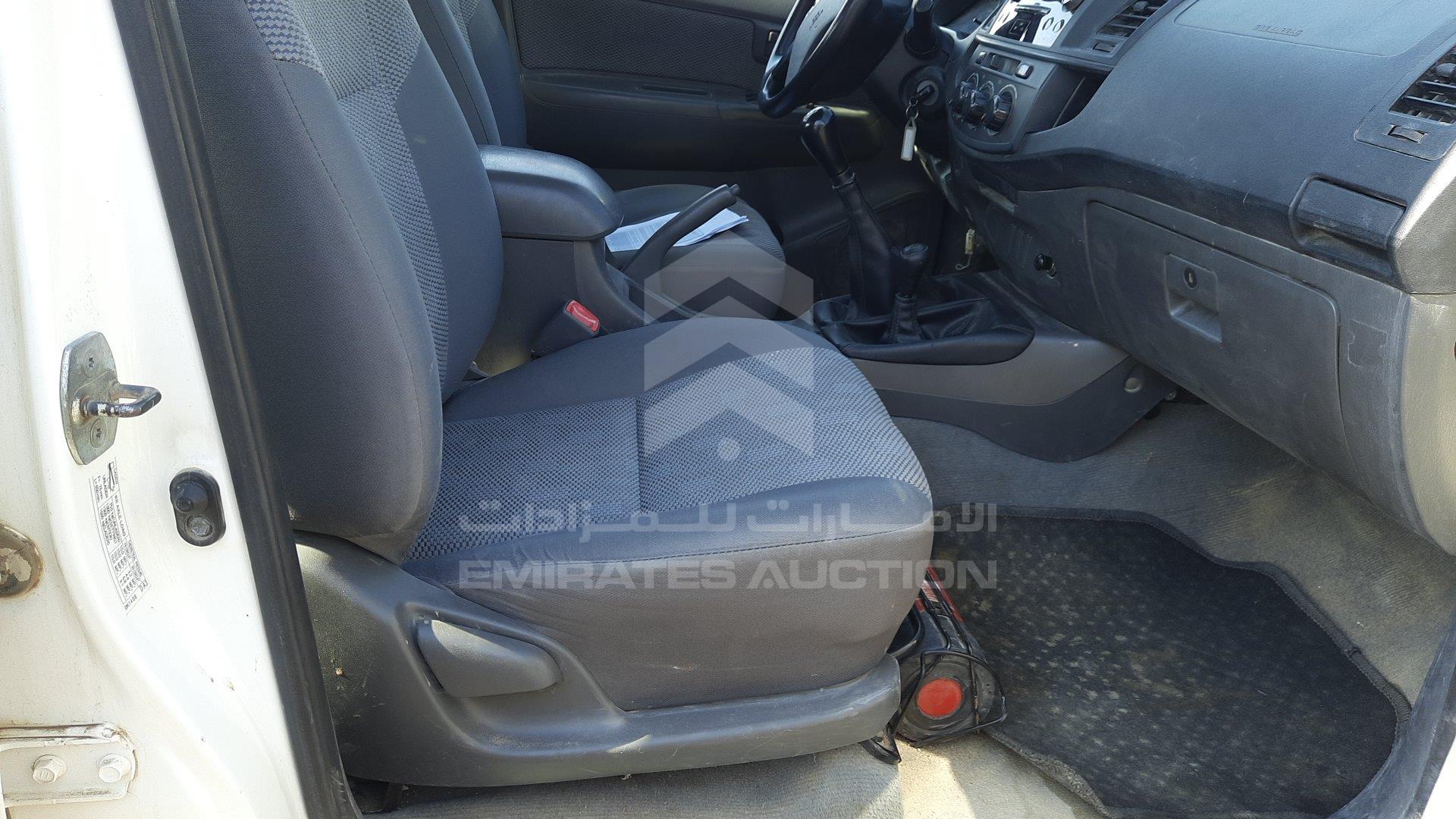 MR0FR22G8F0794777 - 2015 Toyota Hilux - #378999