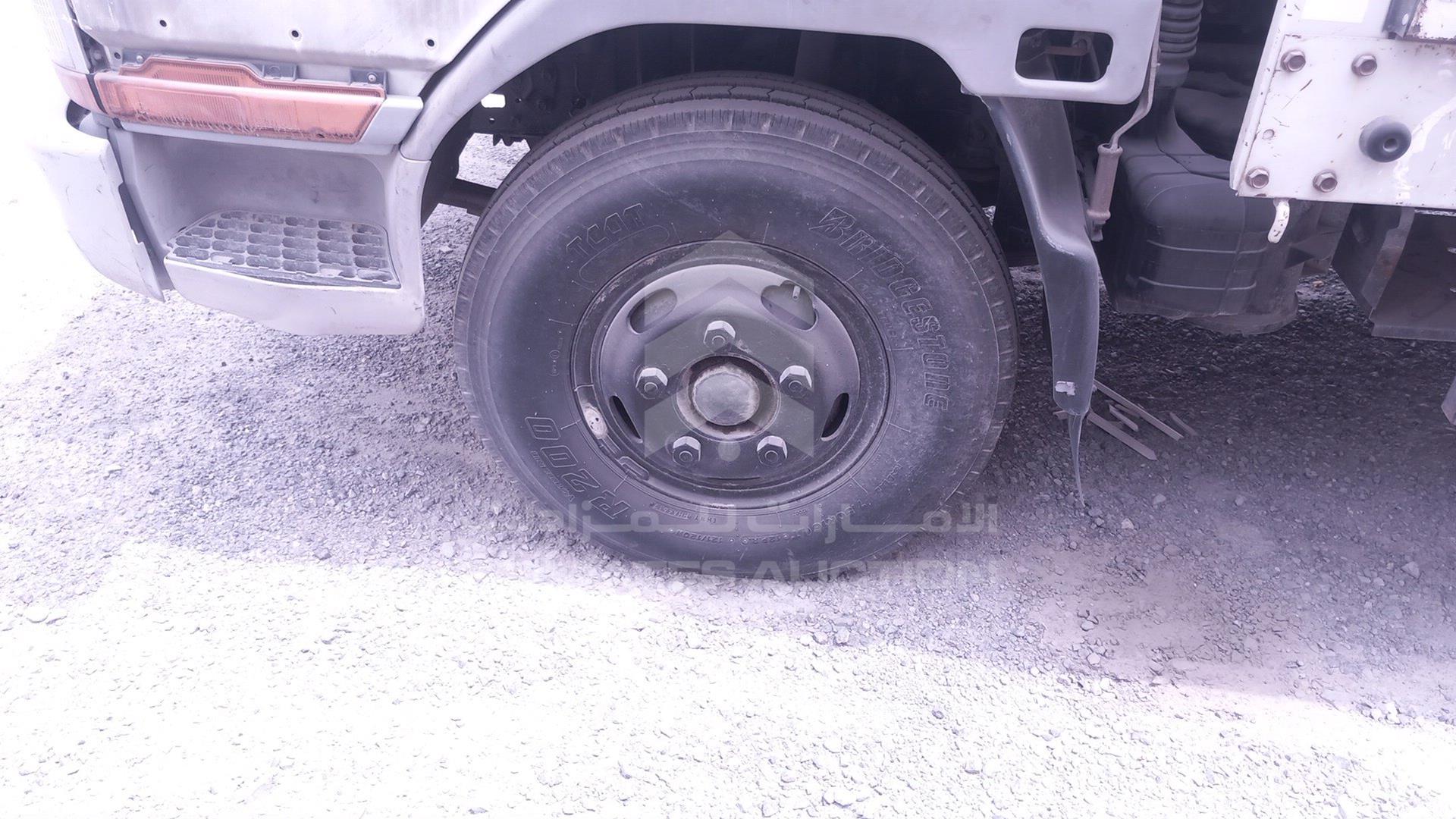 2002 MITSUBISHI CANTER VIN: JJ7BCE1K92L007007