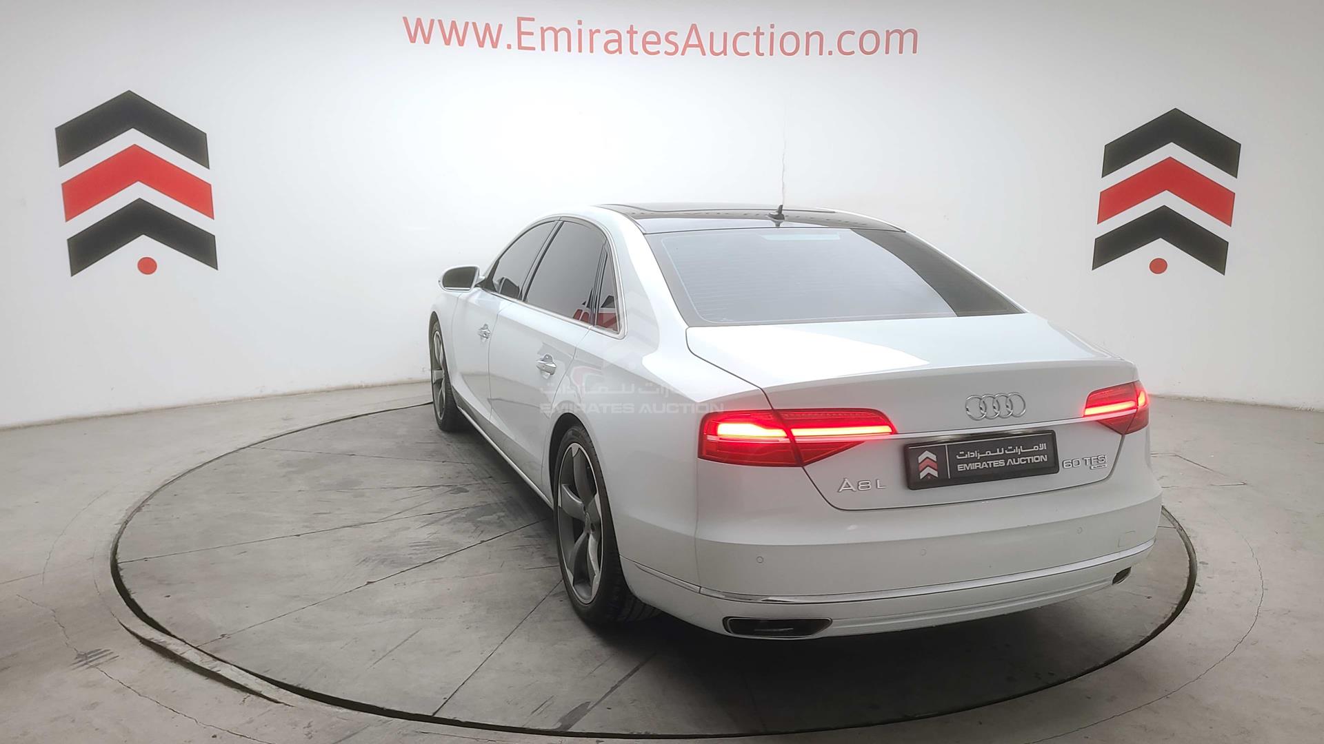 2016 AUDI A8 VIN: WAUY2BFD0GN000917