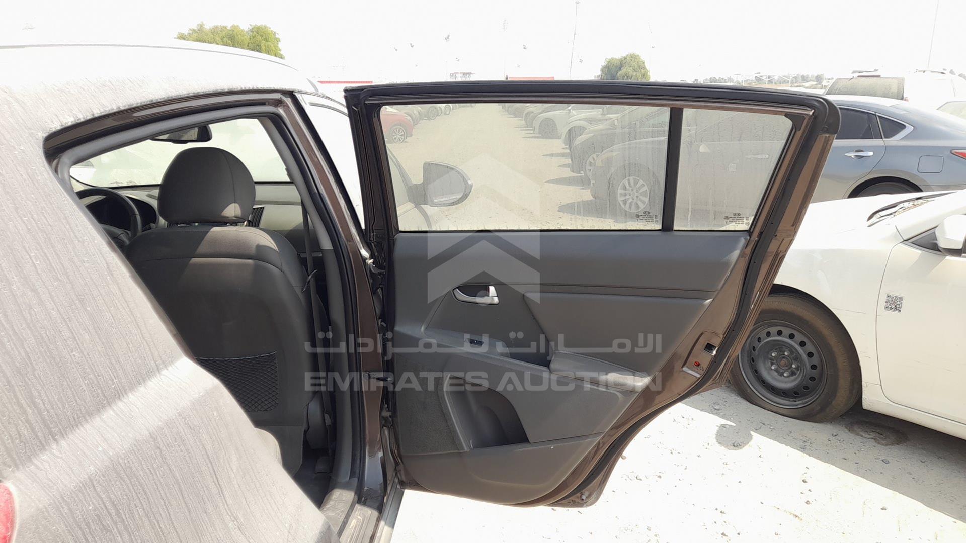 2015 KIA SPORTAGE VIN: KNAPC812XF7736039
