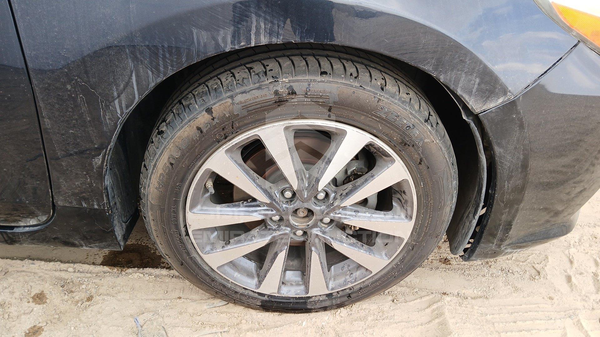 2017 NISSAN ALTIMA VIN: 1N4AL3AP4HC250365