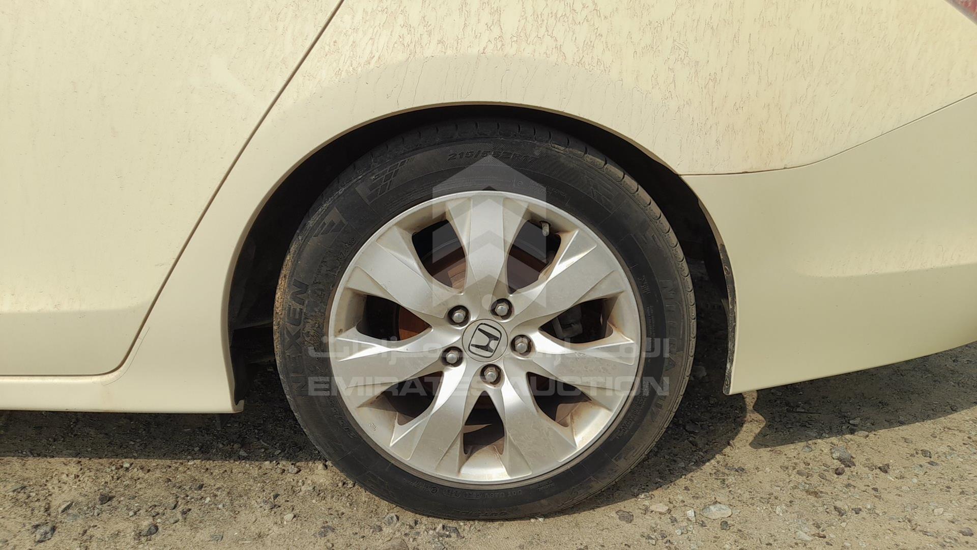 2008 HONDA ACCORD VIN: JHMCP26768C423165