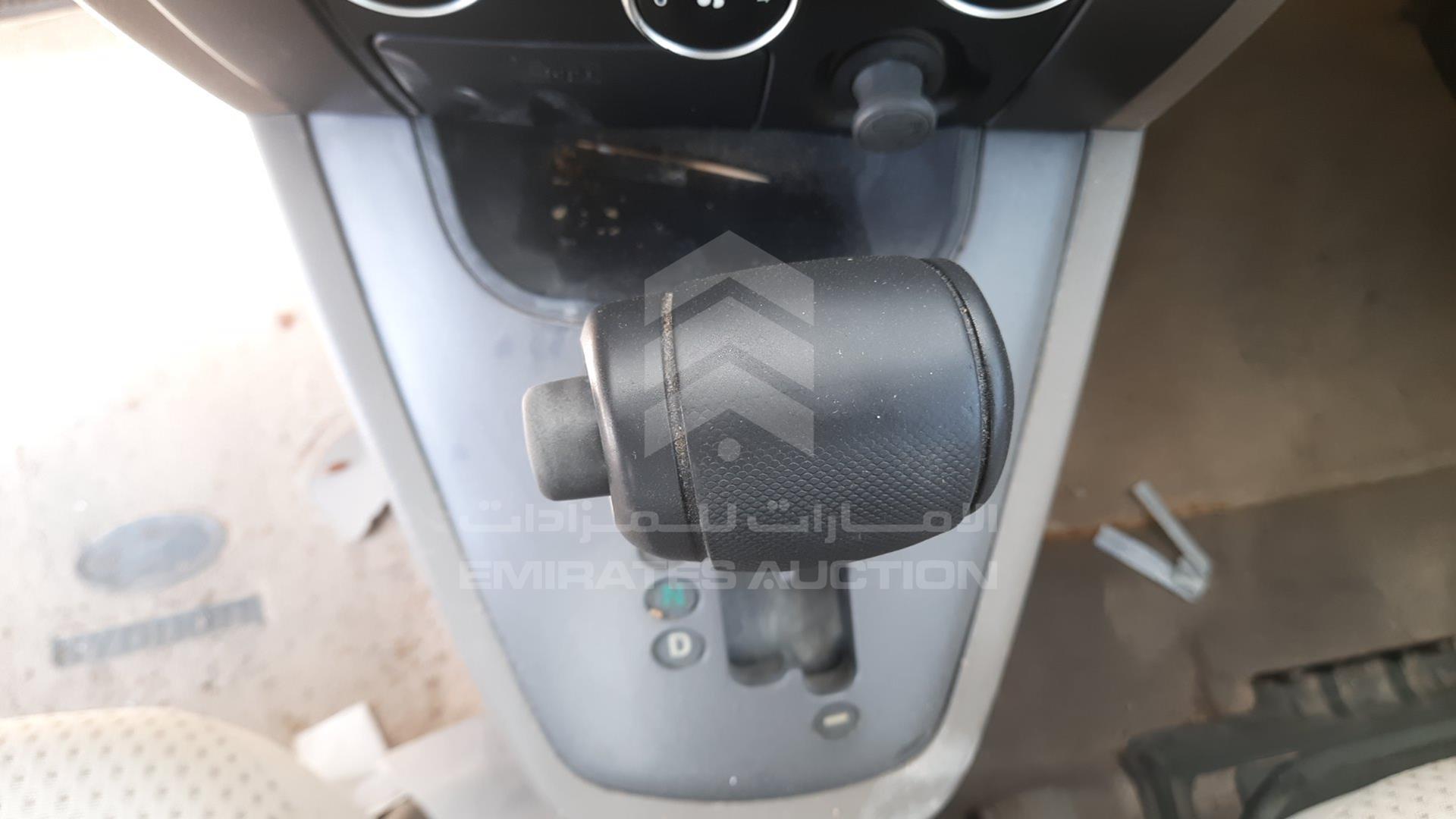 2009 HYUNDAI TUCSON VIN: KMHJM81B29U038399