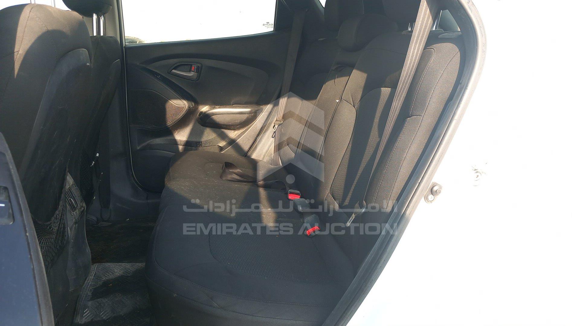 2014 HYUNDAI TUCSON VIN: KMHJT81E9EU828290